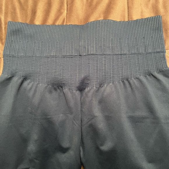 Women’s activewear pants - Picture 3 of 6